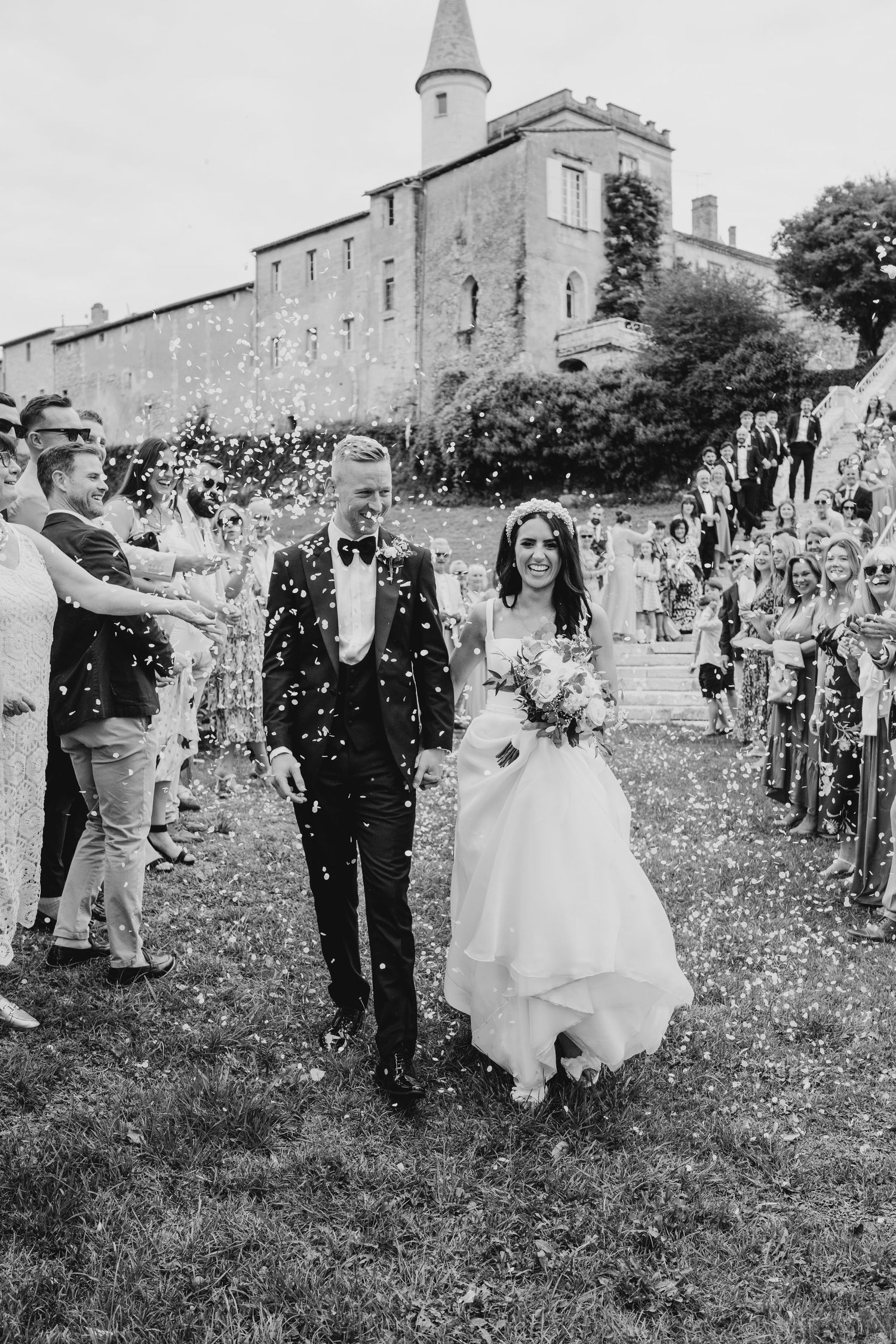 confetti throw at Chateau Lagorce