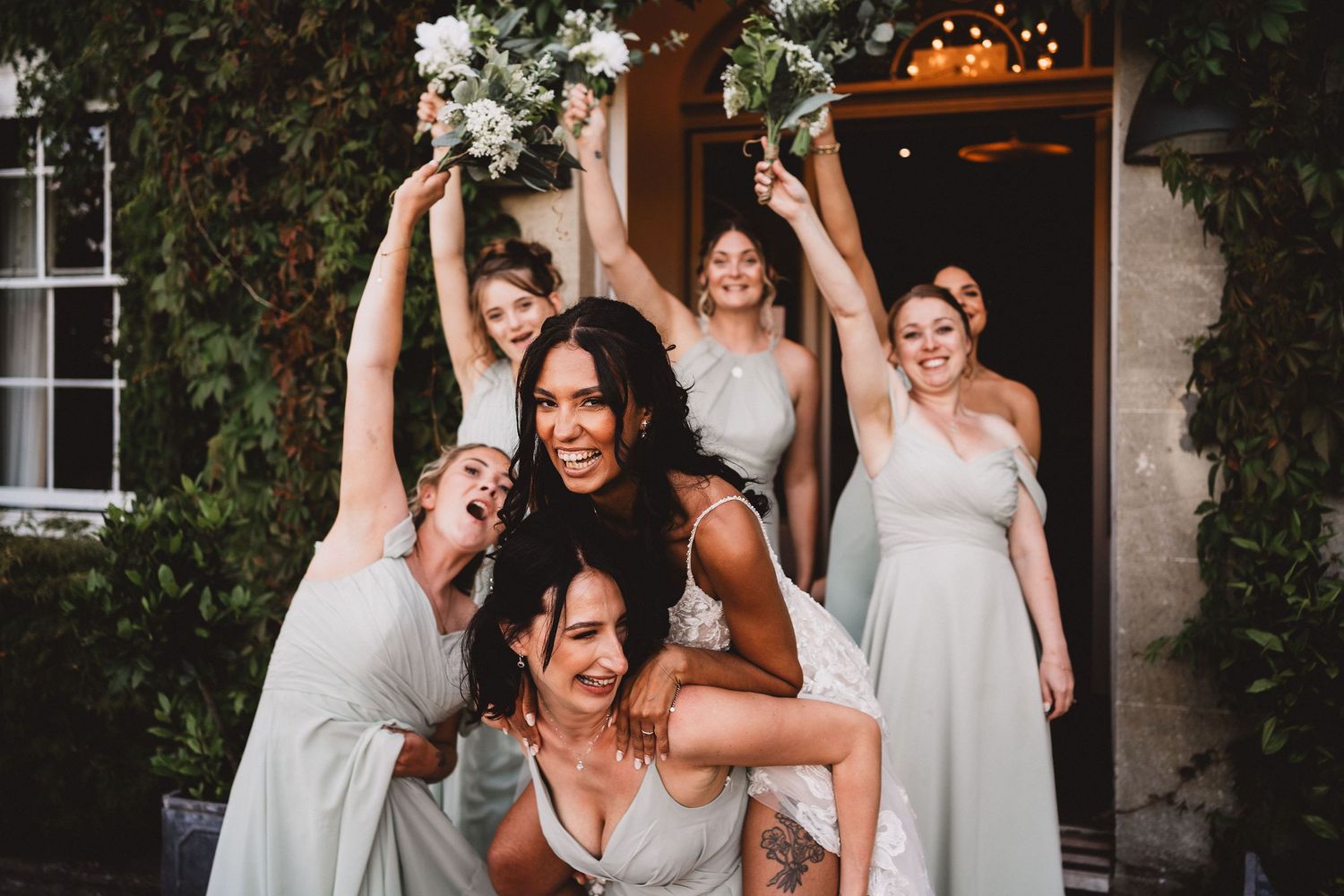 bride & bridesmaids