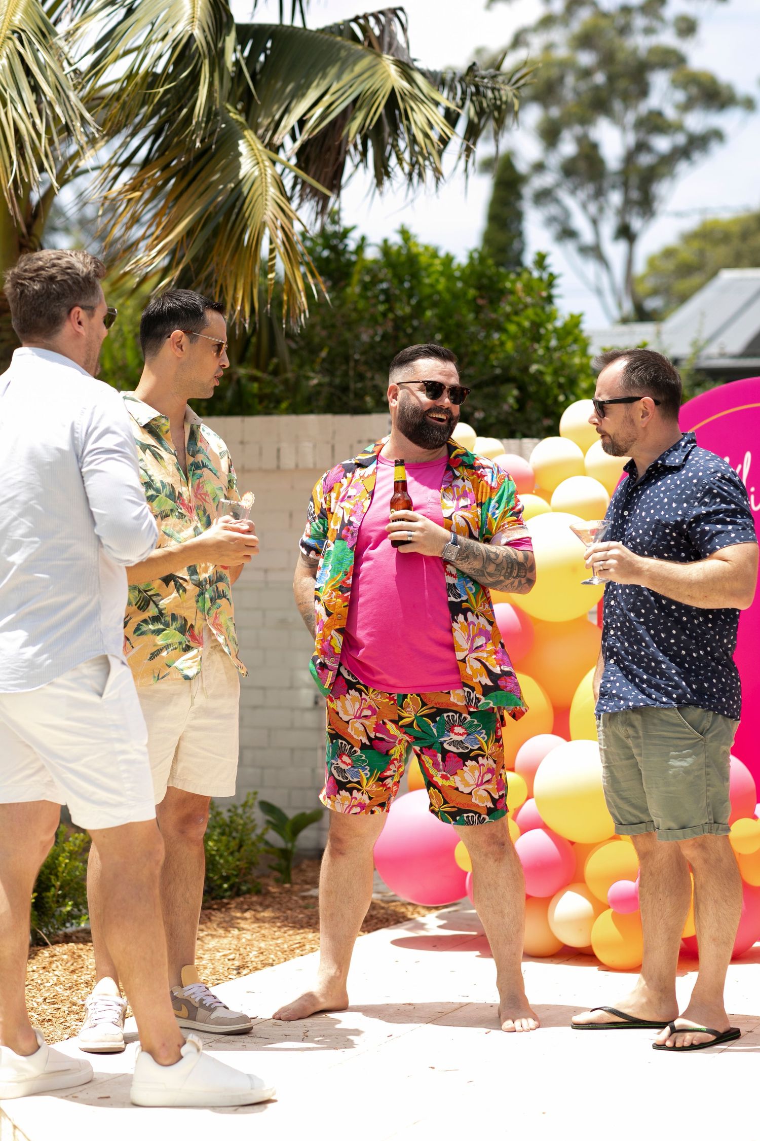 DECOR | EVENTS | BIRTHDAYS | SOIREE | OUTDOORS | COLOURFUL | GUESTS
