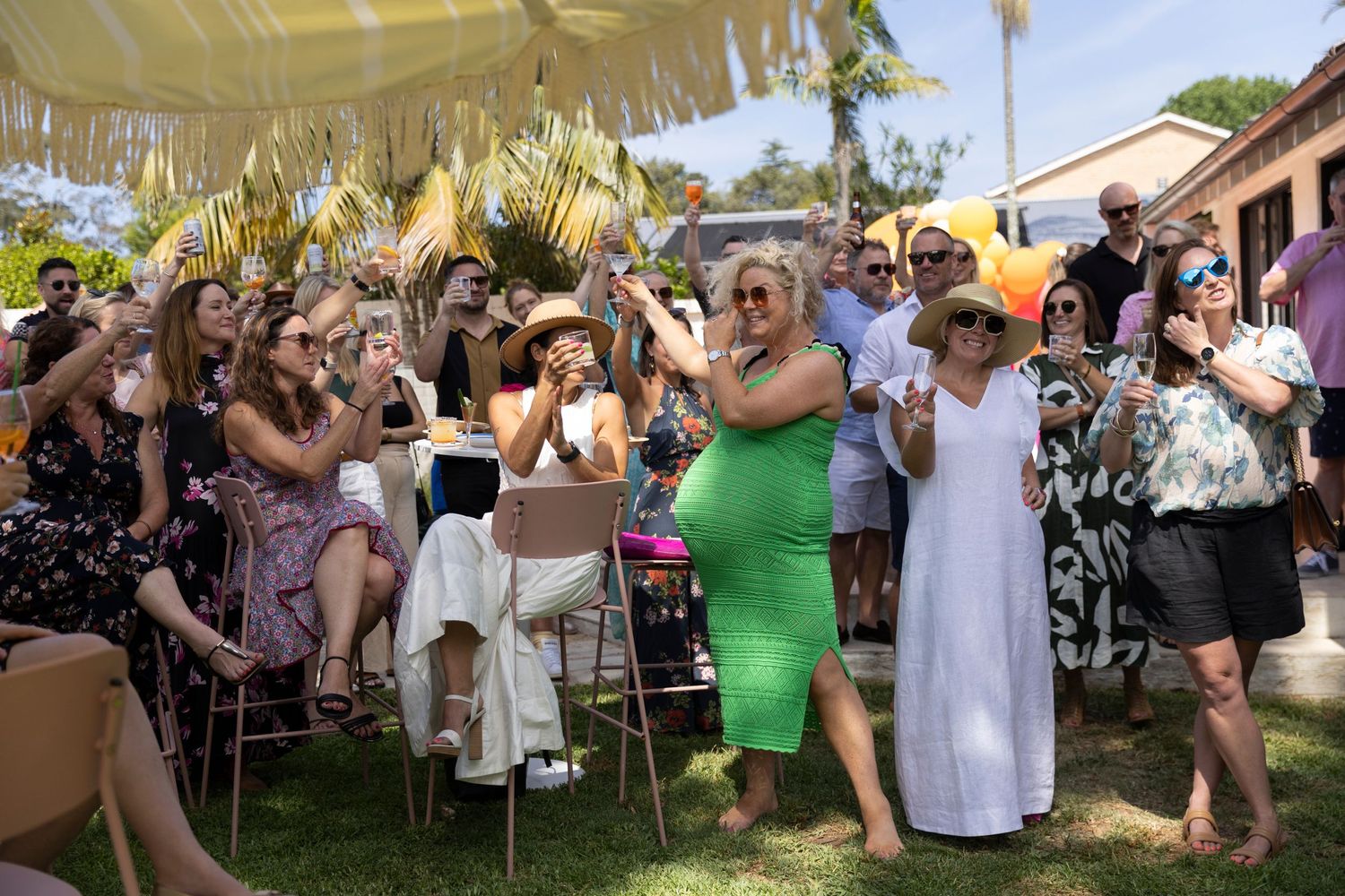 DECOR | EVENTS | BIRTHDAYS | SOIREE | OUTDOORS | COLOURFUL | GUESTS