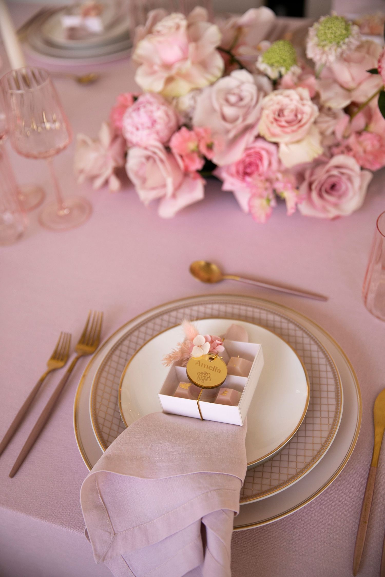 DECOR | EVENTS | BIRTHDAYS | SOIREE