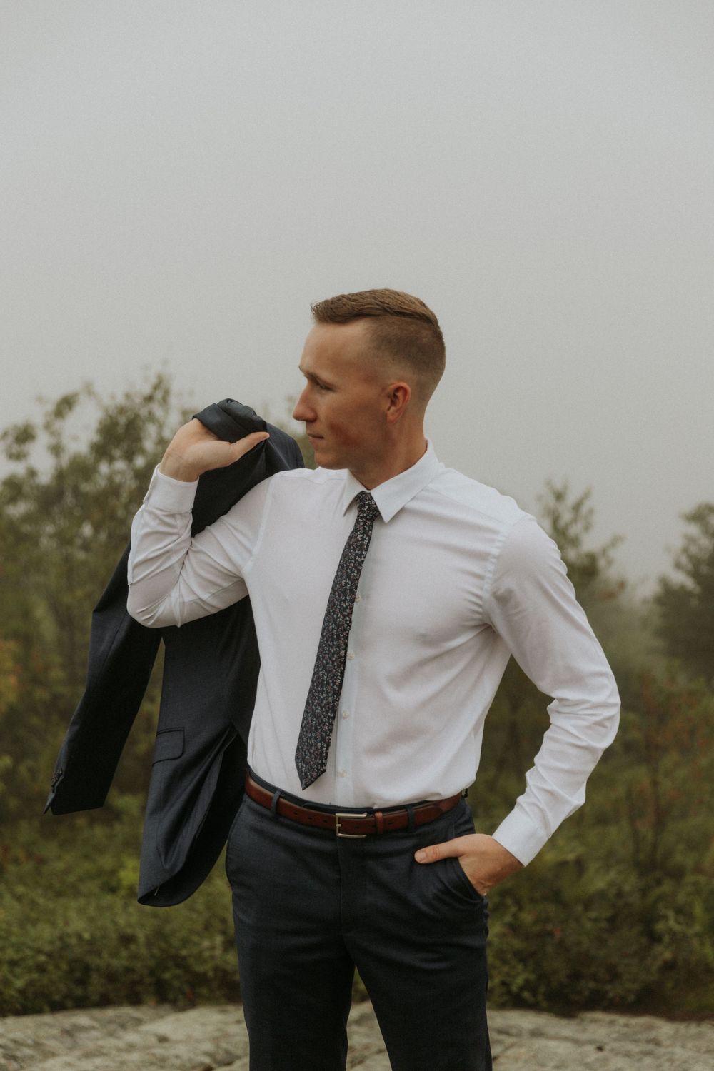 artistically Alexia photography m and j elopement groom