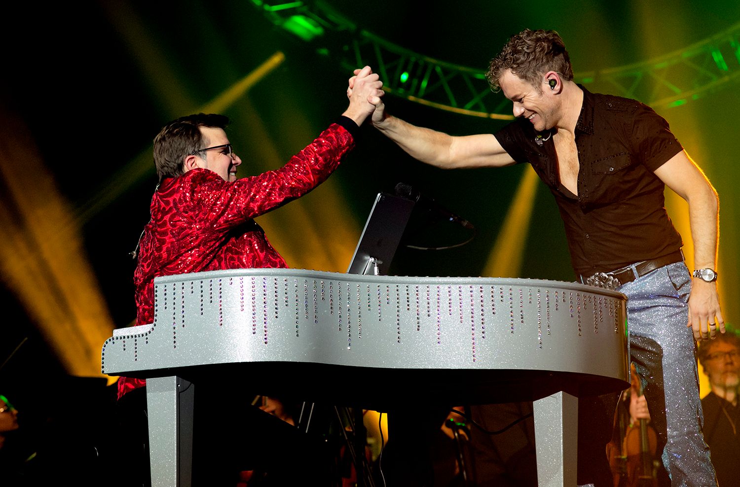 Peter Johanssons celebrating the music of elton John I SAAB arena I Linköping. Fotograf Rebecca Nordin. Peter och Nippe.
