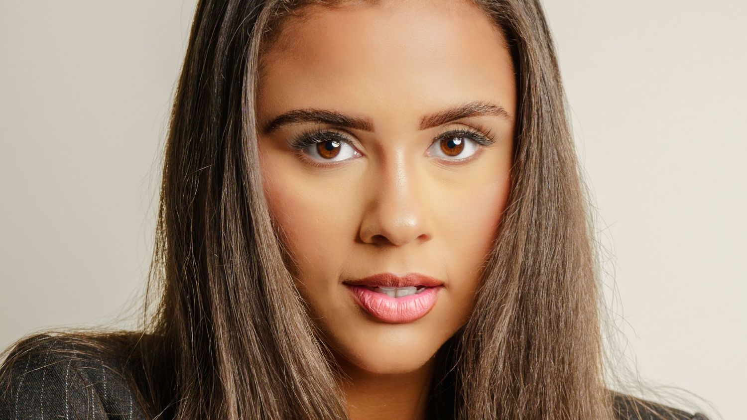 Headshot
Model Headshot
Acting Headshot