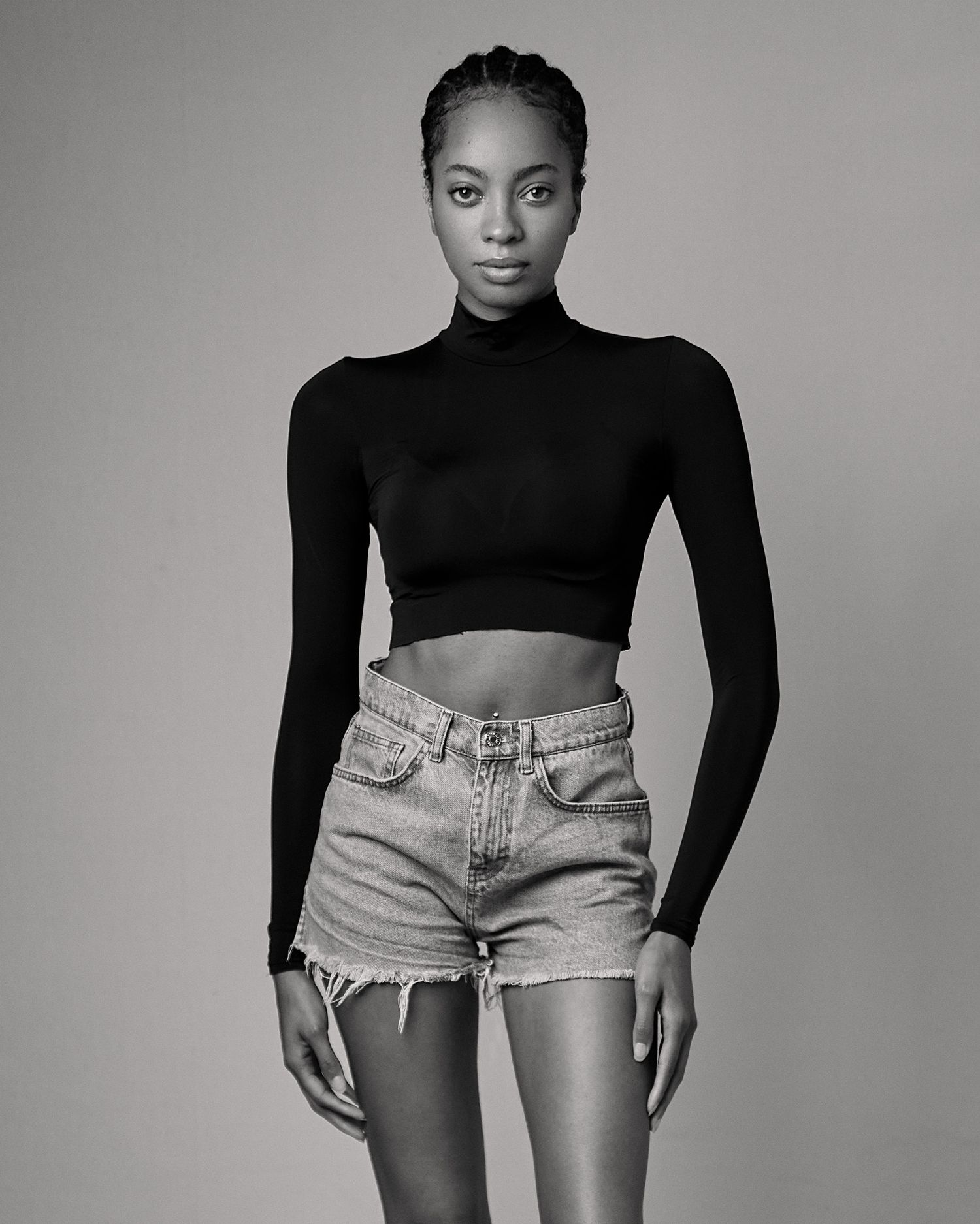 Fashion portrait featuring in Black&White in studio