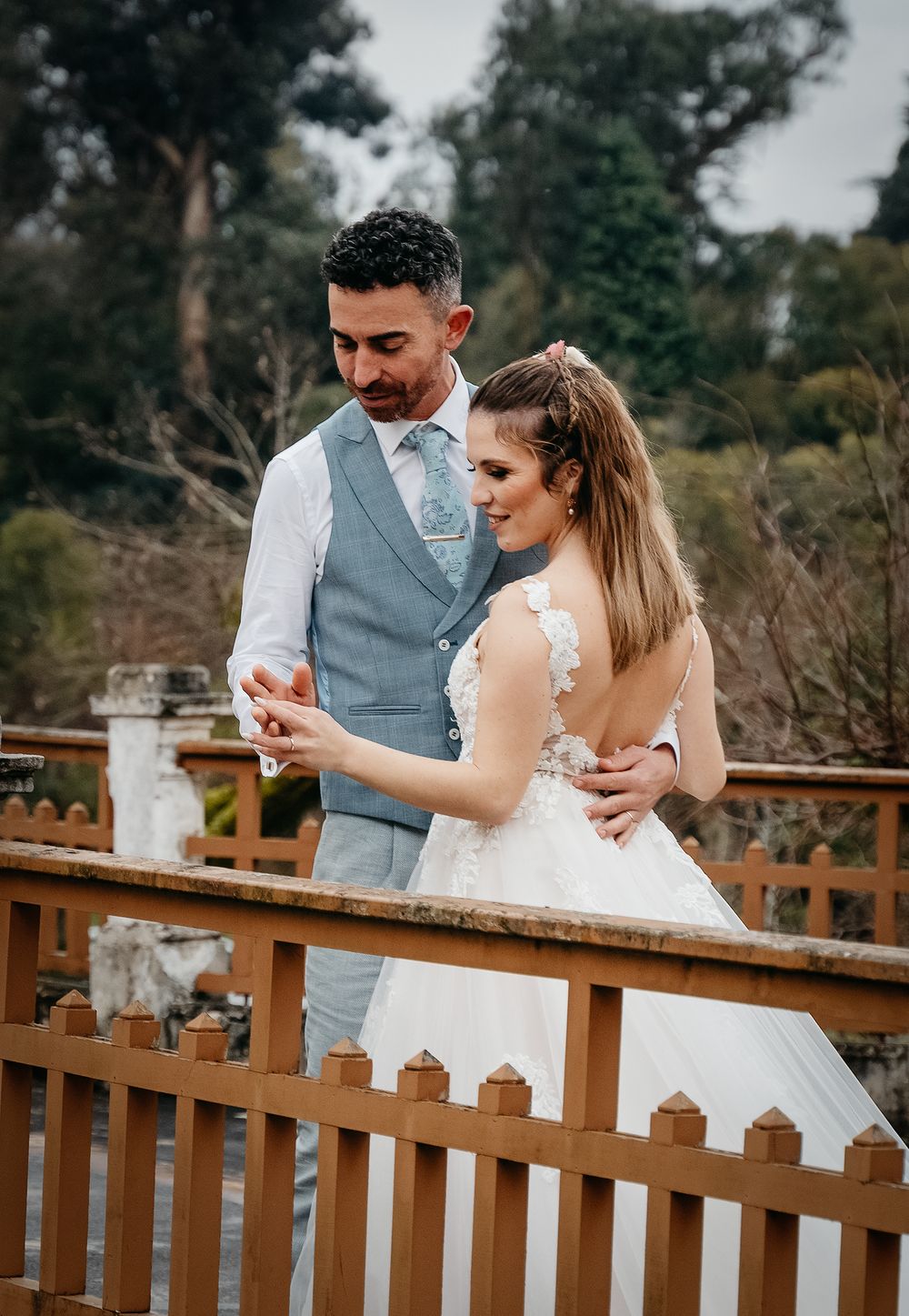 Noivos na quinta. Fotografia de Isidro Dias, fotógrafo de casamento de Cantanhede Coimbra