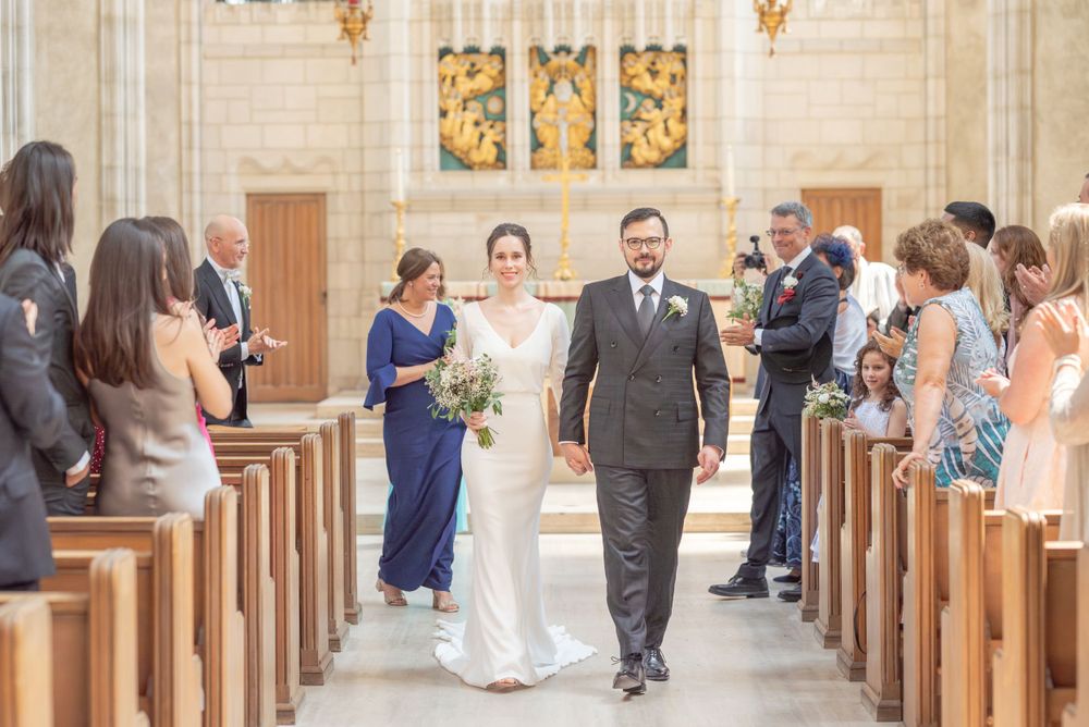 A beautiful fall wedding at Guild Inn Estate, Ontario, Canada. Toronto wedding photographer. Trinity College wedding photographer