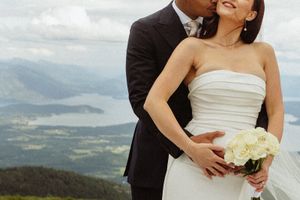 Dreamy wedding schweitzer mountain sand point idaho ski resort classy elegant wedding photographer documentary style