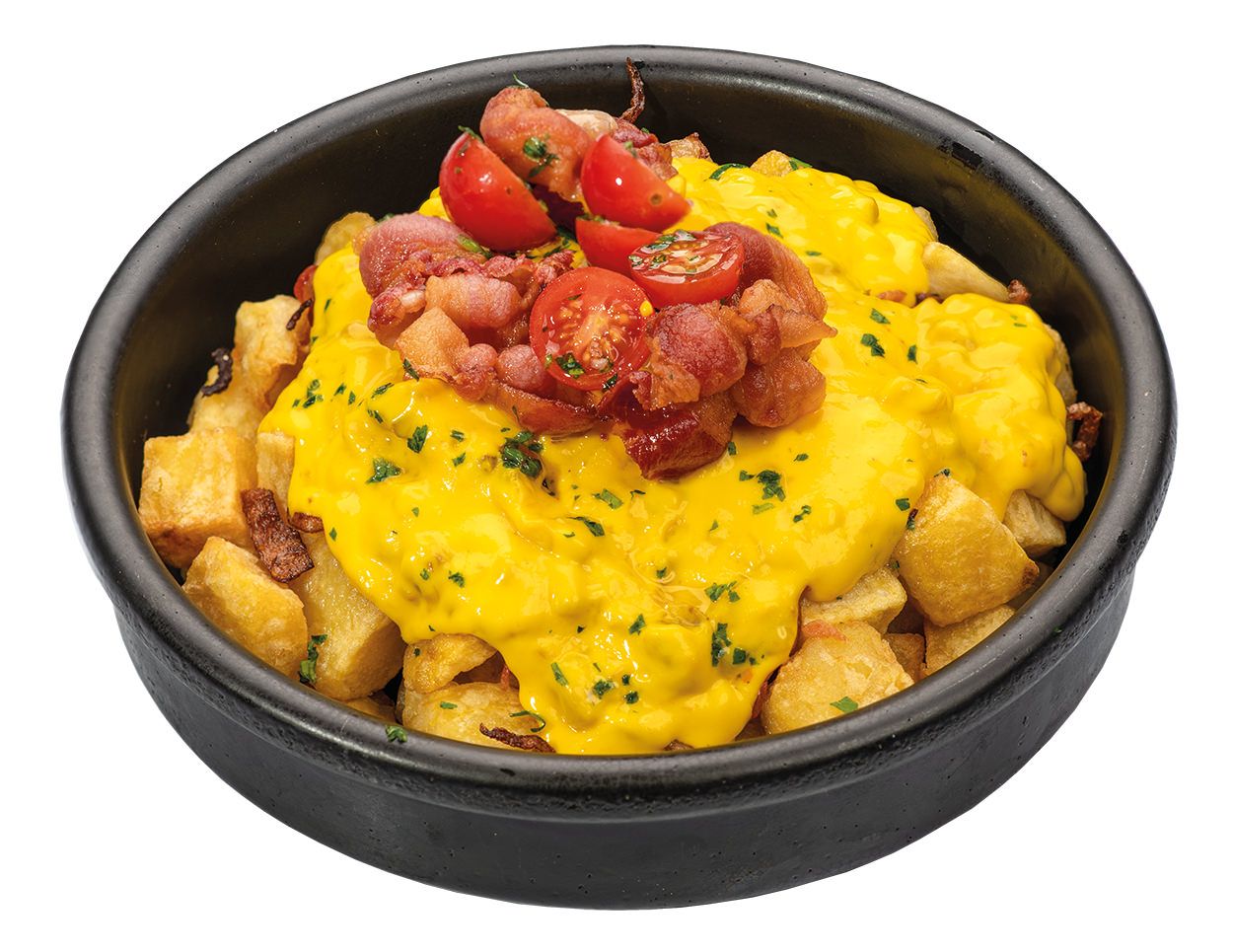 Salsa del Tierra Astur de color amarillo cremoso, papas asadas y cubierto con tomates frescos cortados en cubitos y hierba