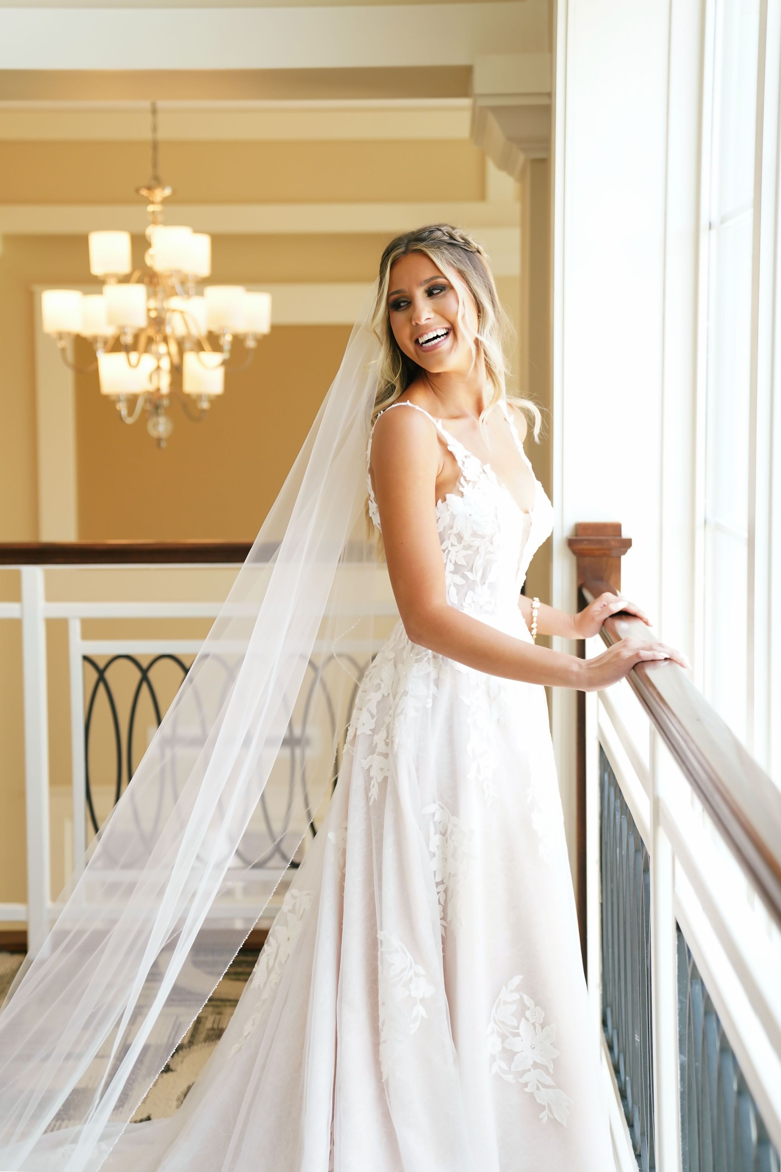 Bride and Groom Couple's portraits after the ceremony in Blue Ash Ohio wedding venue : Cincinnati Wedding Photographer