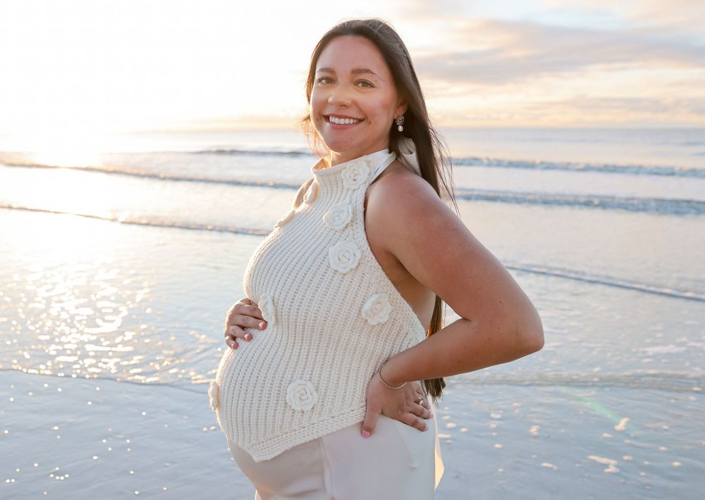 fort myers beach maternity photographer