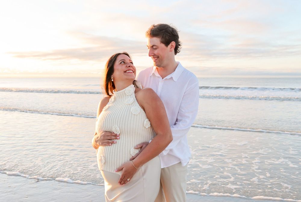 fort myers beach maternity photographer