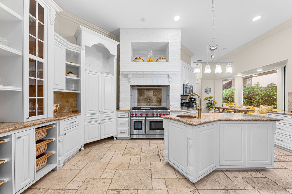 real estate photography for this luxurious open-concept living and dining area in Fort Lauderdale