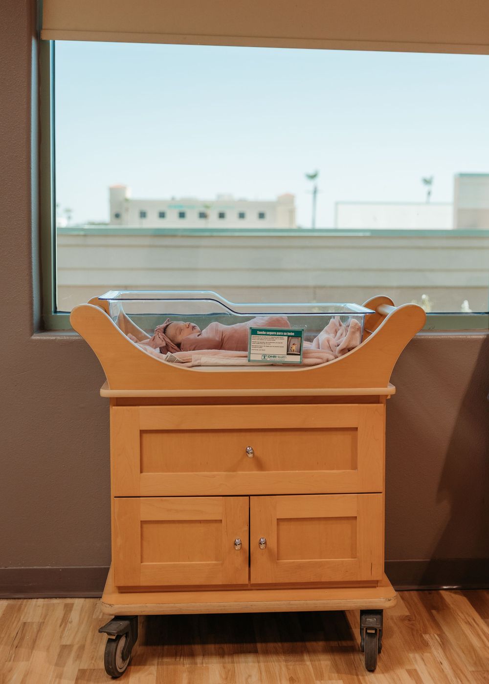 Newborn baby photographed in the hospital during a Fresh 48 session