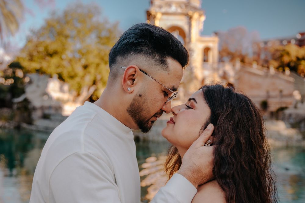 Emotional moment parents waiting for baby Barcelona Maternity photoshoot Barcelona BarcelonaLoversPH