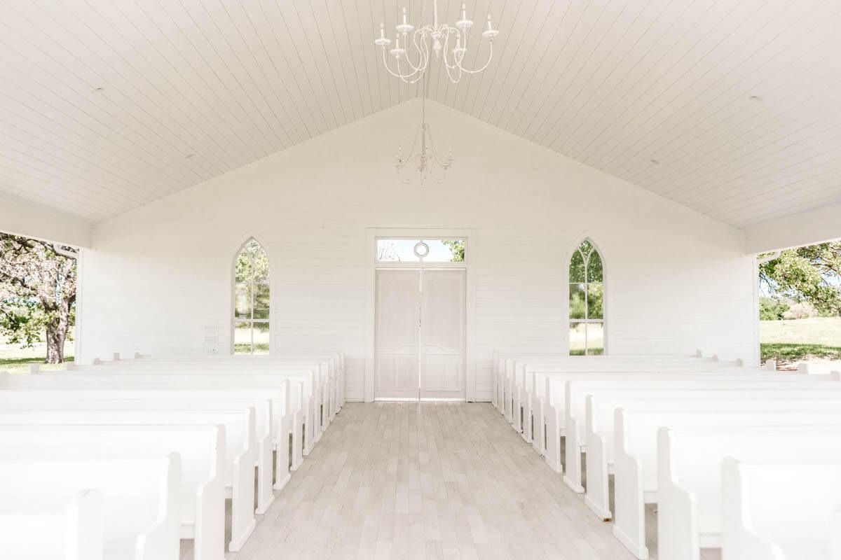 Open air chapel at Chandelier Farms, a Dallas wedding venue