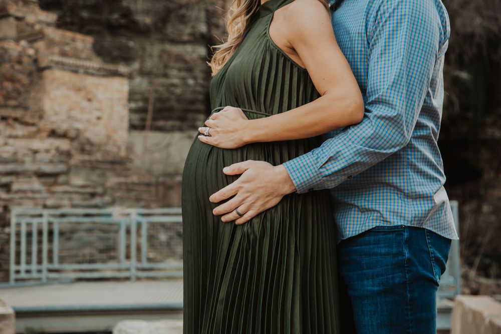 Minnesota Maternity Photographer