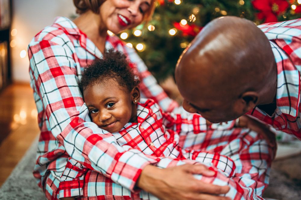 Family Christmas portrait session in Silver Spring, MD. Photographed by Joey Rushfield of the DMV area.