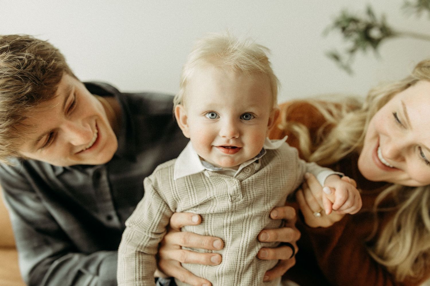 joyful Family session taken in Miamisburg Ohio