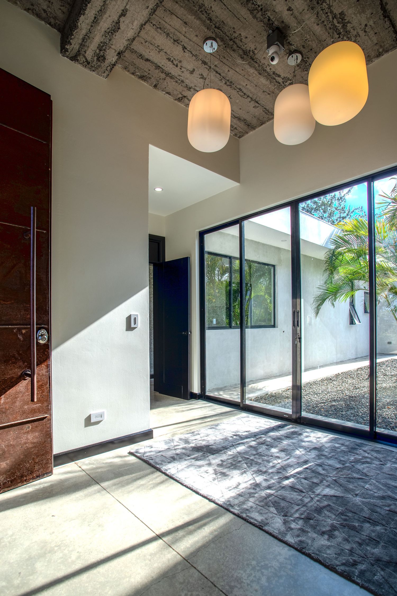 Modern Costa Rican home with sleek geometric design and open-plan layout