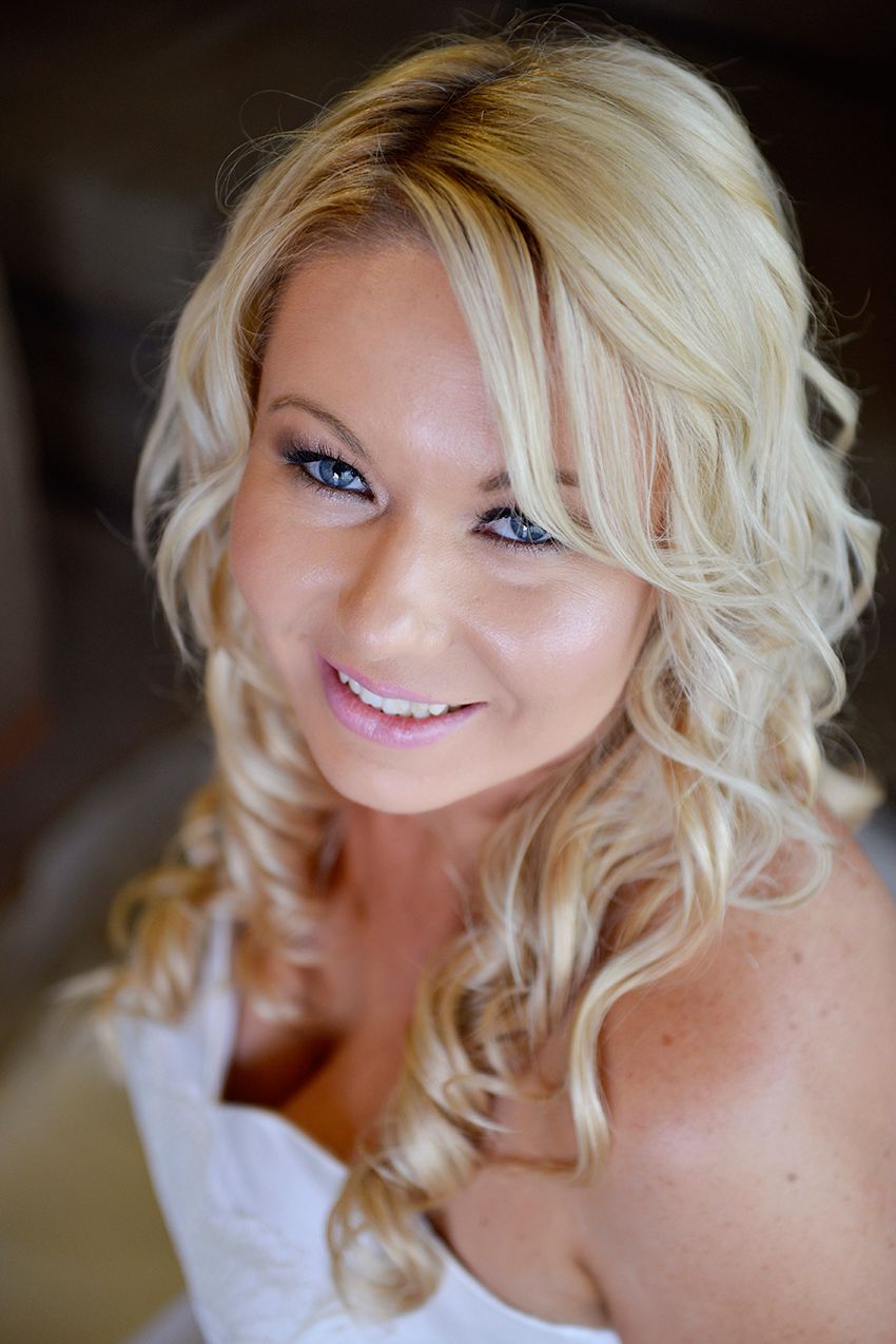 Beautiful bride portrait taken from above - Kelly Chapman Photographer Perth