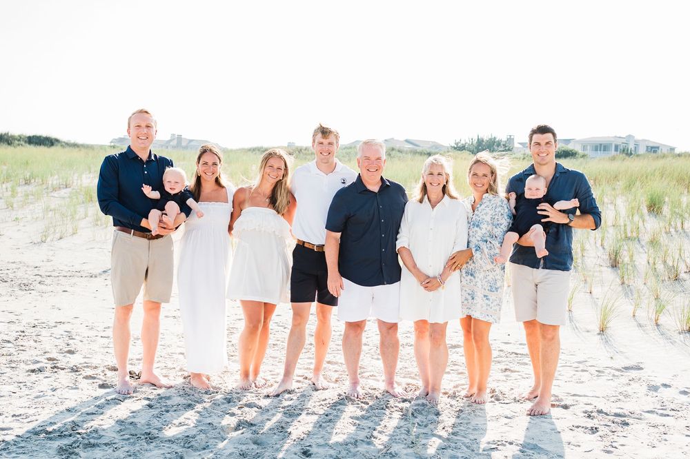 Beach Portrait Session: Extended Family Photography in Ocean City, NJ -  Helen Merz Photography