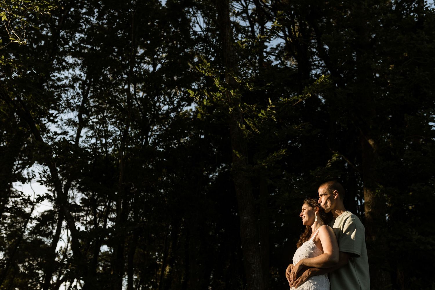 Moody pre-wedding photos in Sintra with couple in soft sunset light