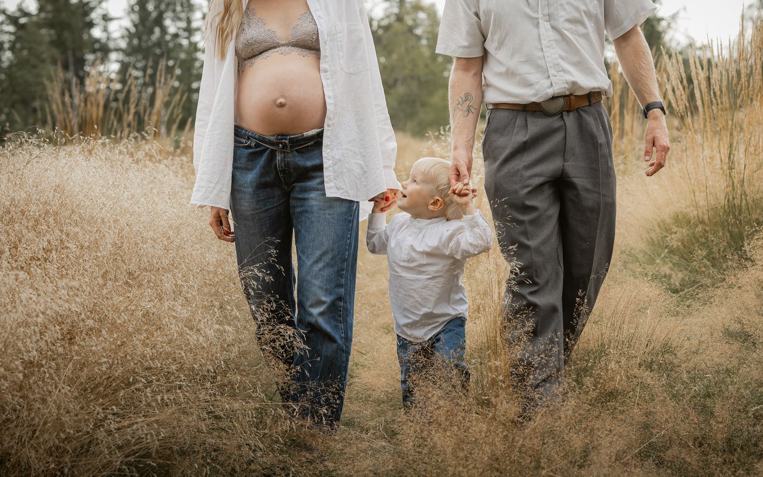 Fotograf i Leksand, Dalarna. Barn- och familj, gravid, par, bröllop och företag.