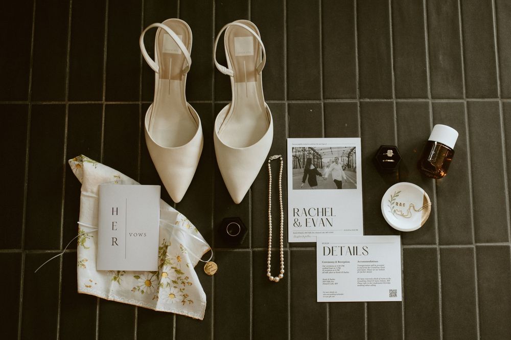 Minnesota Wedding Photographer, Romantic and Authentic Minnesota Photography, Minnesota Couple Photos | Rachel Marie Photography