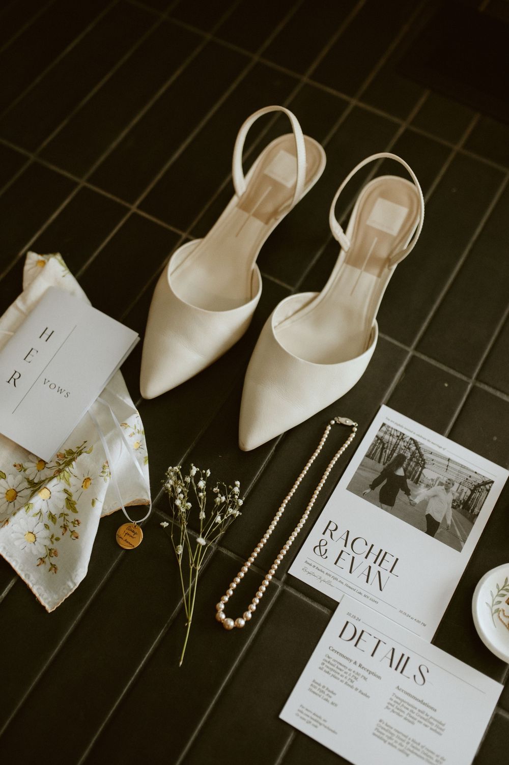 Minnesota Wedding Photographer, Romantic and Authentic Minnesota Photography, Minnesota Couple Photos | Rachel Marie Photography
