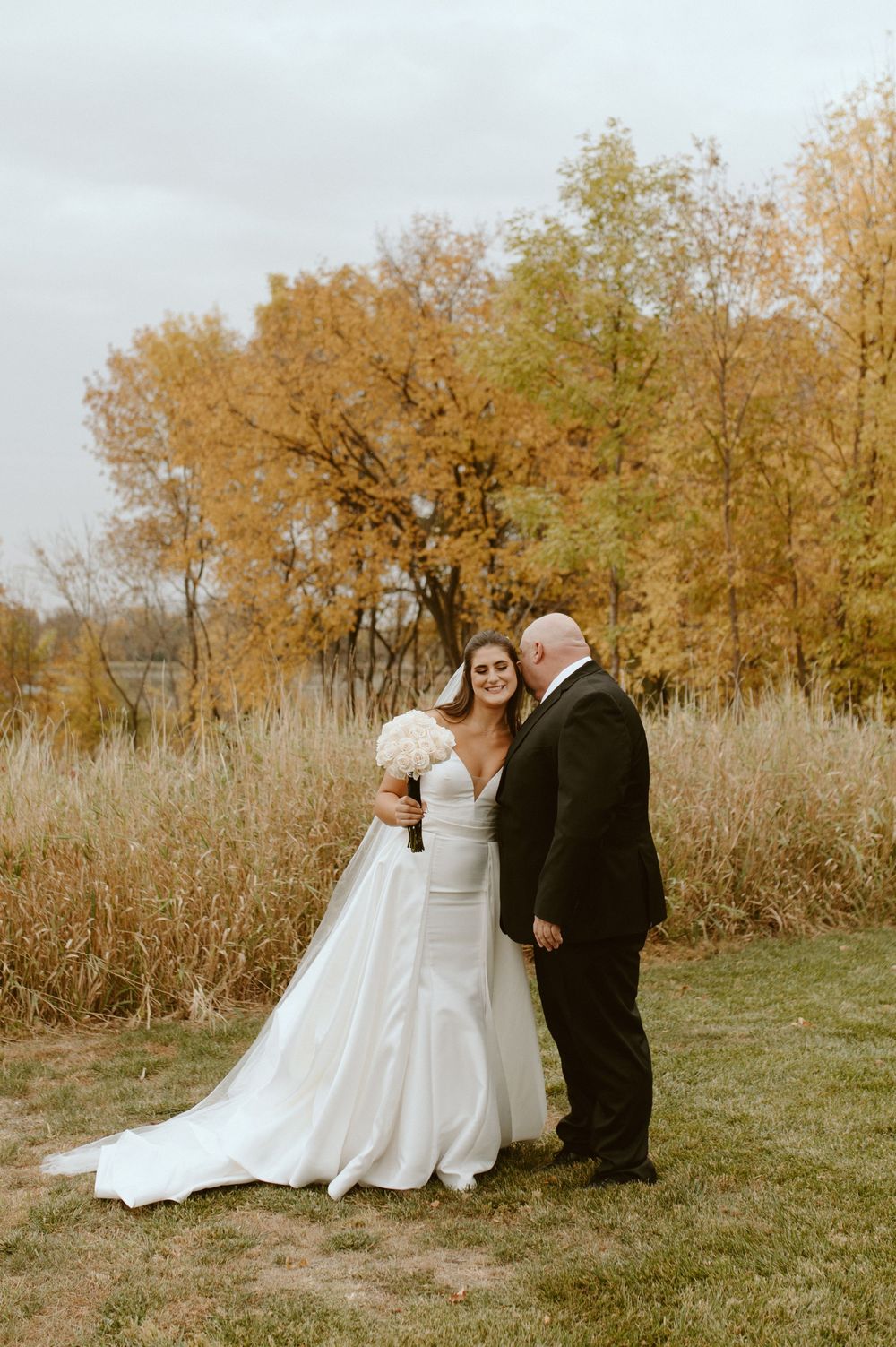 Minnesota Wedding Photographer, Romantic and Authentic Minnesota Photography, Minnesota Couple Photos | Rachel Marie Photography