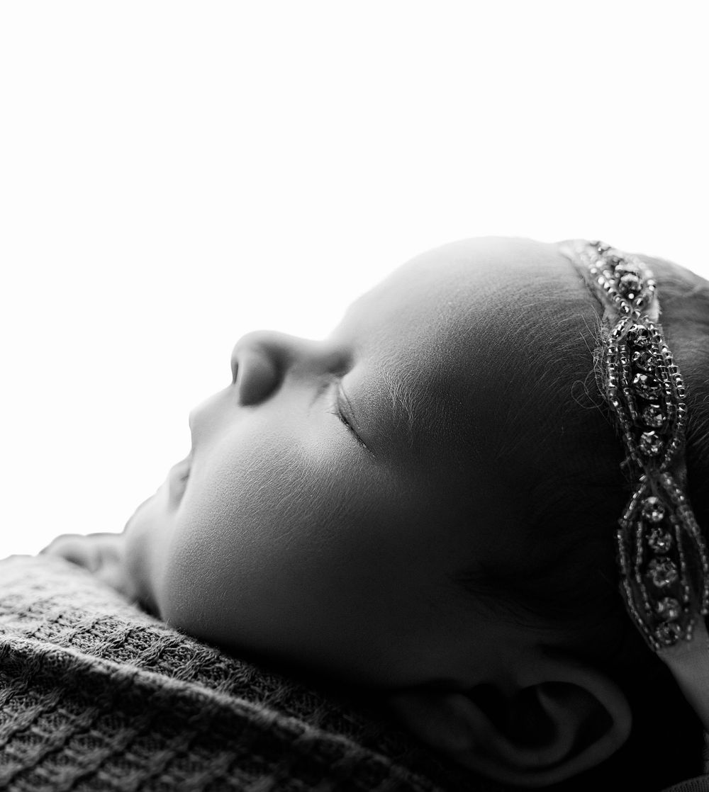 Bailey's Photography | Southern Ohio | Newborn & Milestone Sessions | Baby Girl in Neutral Tones | Portsmouth Ohio Studio