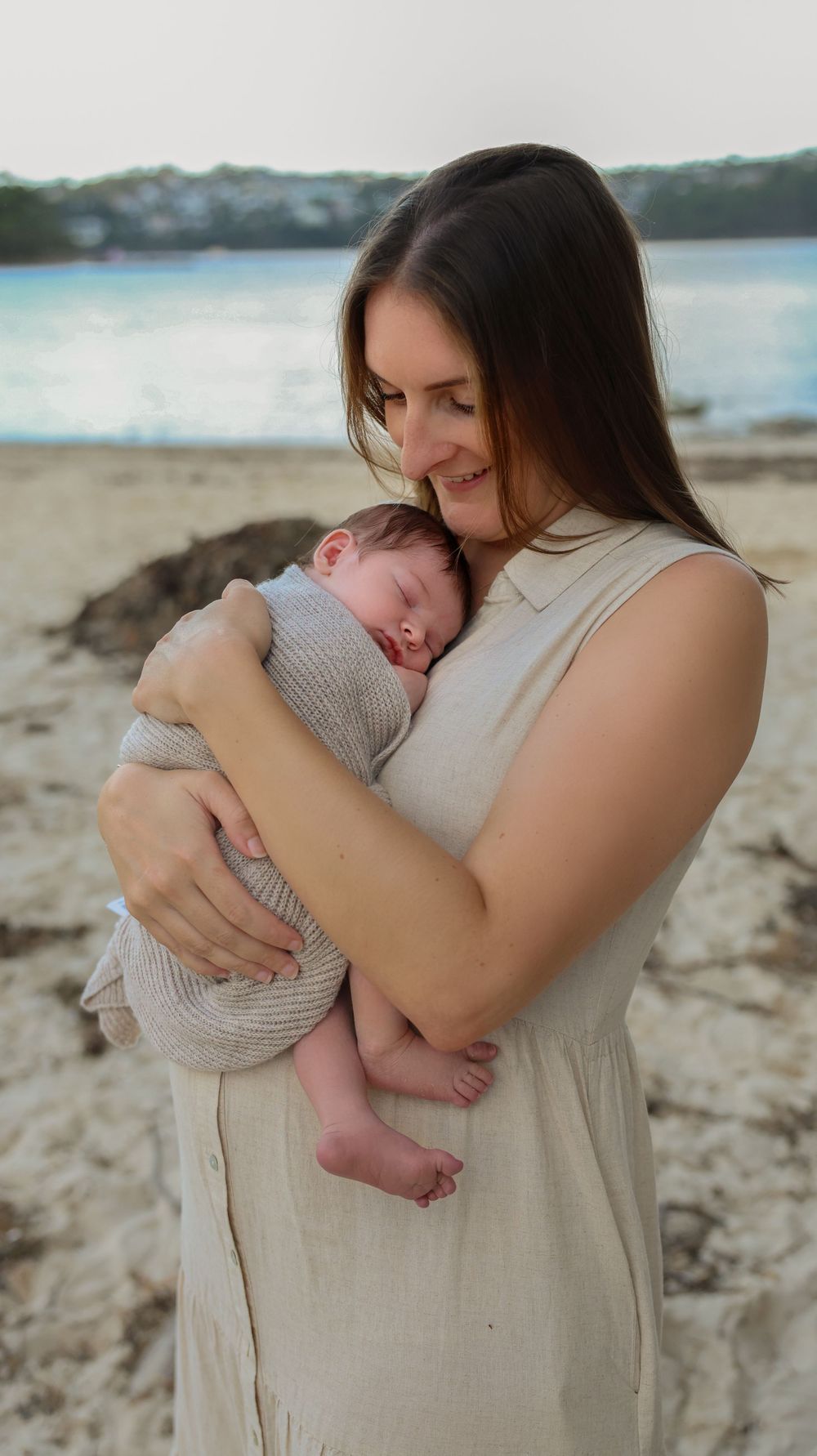 Mum and Baby.
Newborn photographer Bump Birth and Beyond