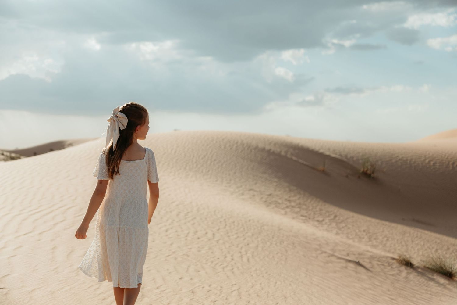 abu dhabi desert family lifestyle photographer