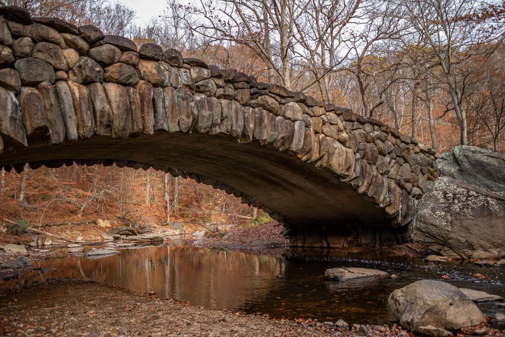 Maryland & Washington DC Maternity Photographer at Rock Creek Park: Boulder Bridge