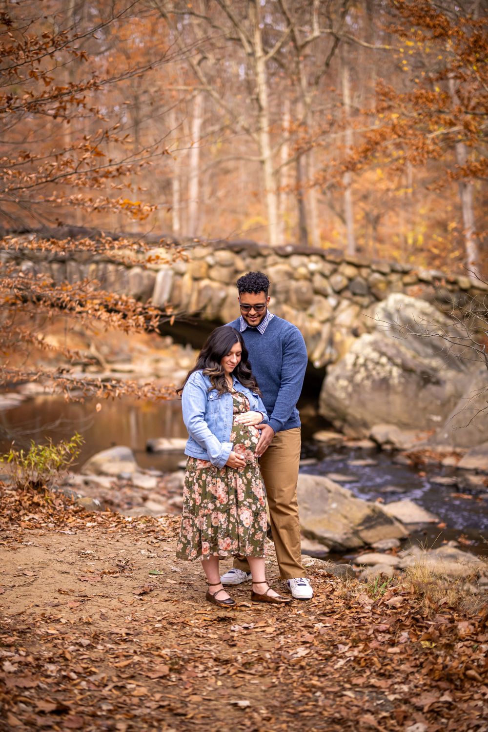 Maryland & Washington DC Maternity Photographer at Rock Creek Park: Boulder Bridge