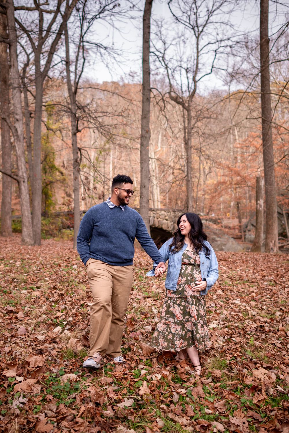 Maryland & Washington DC Maternity Photographer at Rock Creek Park: Boulder Bridge