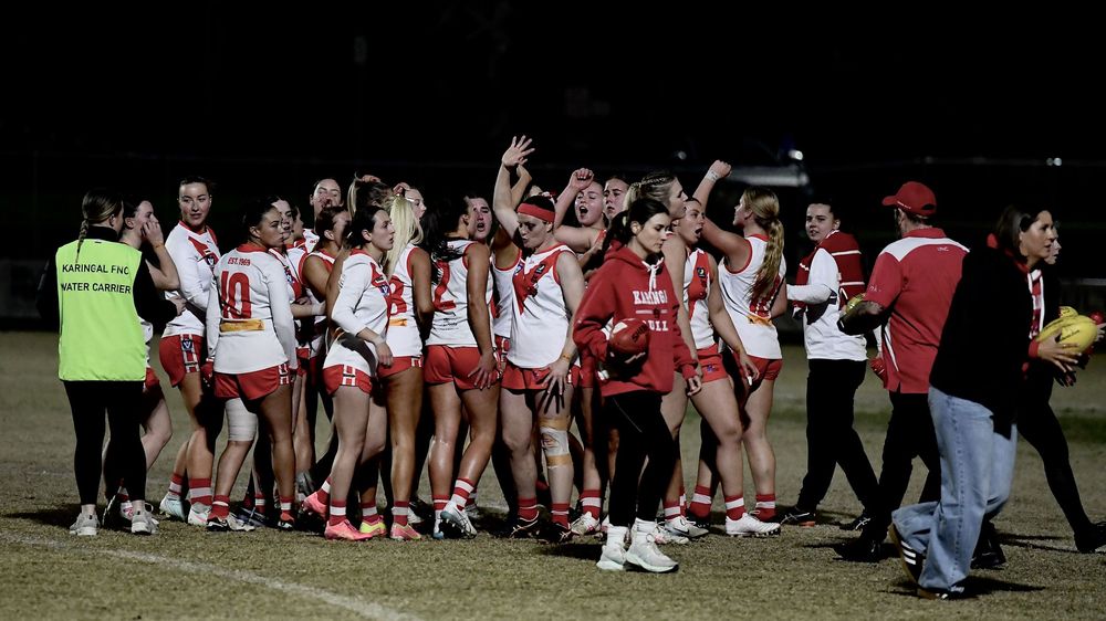 Womens huddle at final