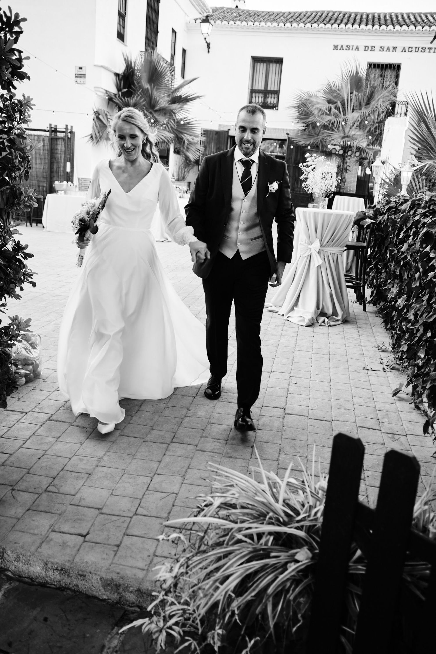 Fotografía documental de boda en Valencia. Reportaje fotográfico en MASÍA SAN AGUSTÍN. MONCADA. Fotógrafo de boda Valencia