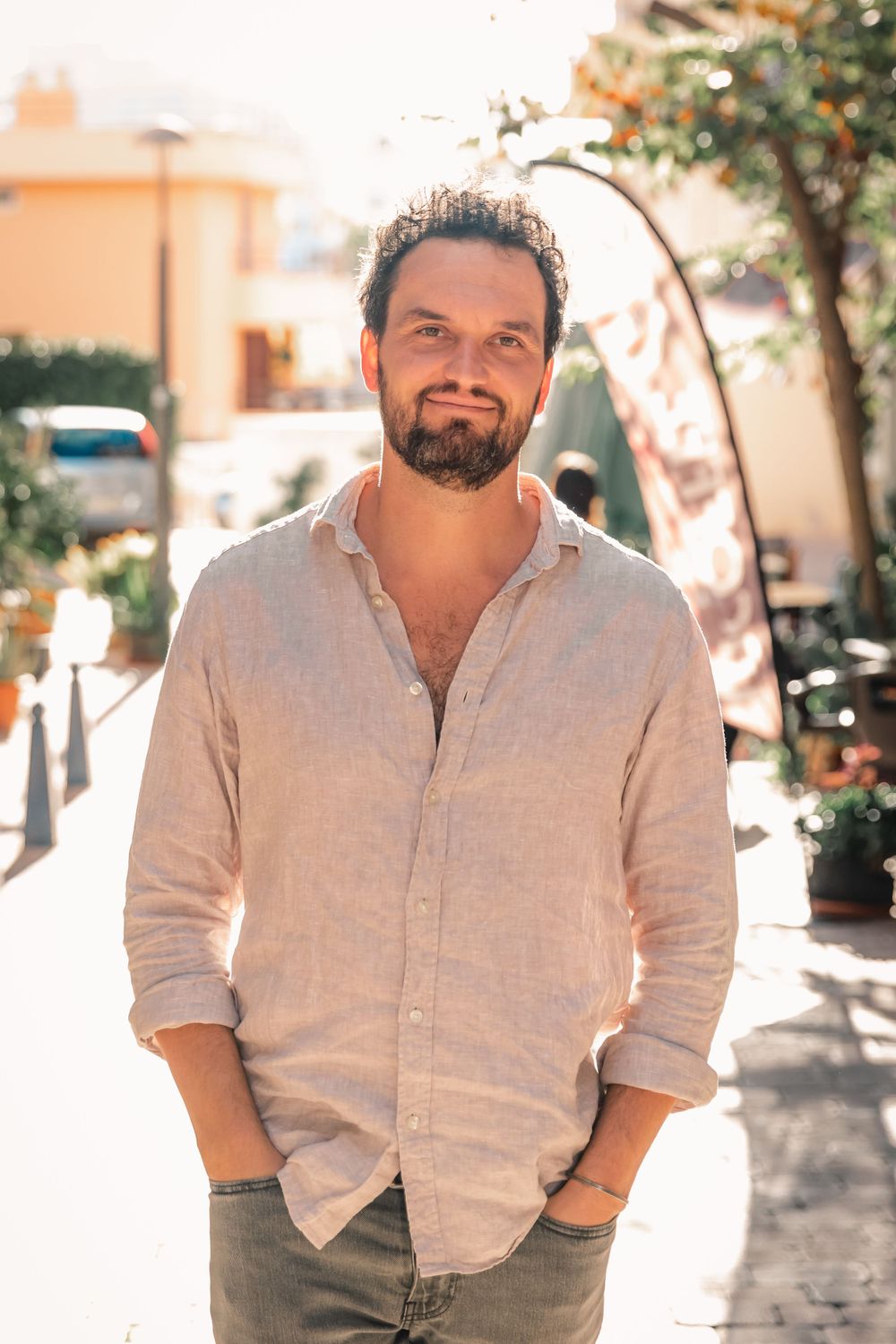 lifestyle portrait photoshoot of coach in Porto Cristo Mallorca.