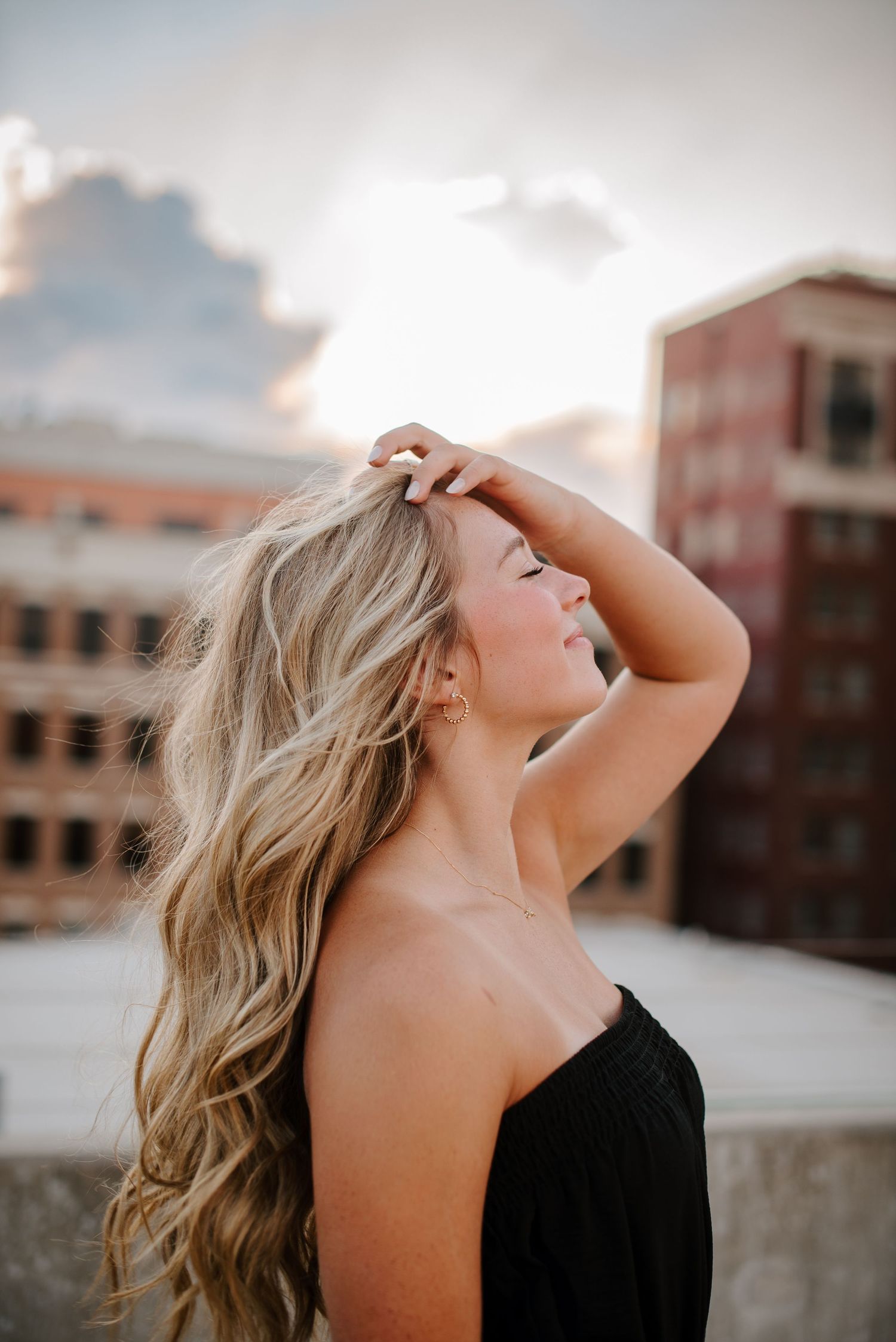 Senior pictures in downtown Wichita Kansas by Photographer Jessica Nadine Photography