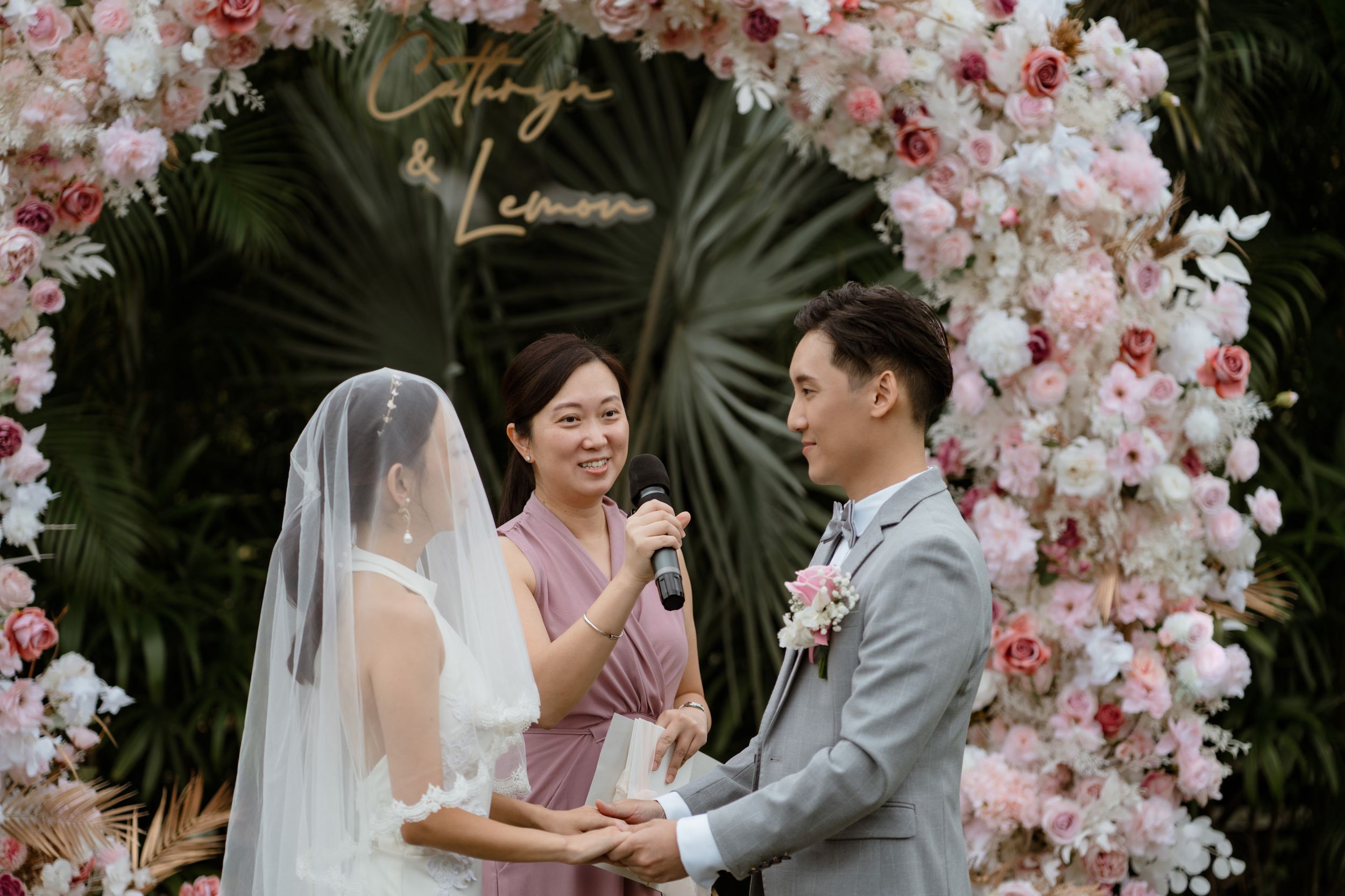 wedding engagement photography
hong kong, bride photo, romantic moment
pre wedding photo
wedding day photo
wedding photo
love story