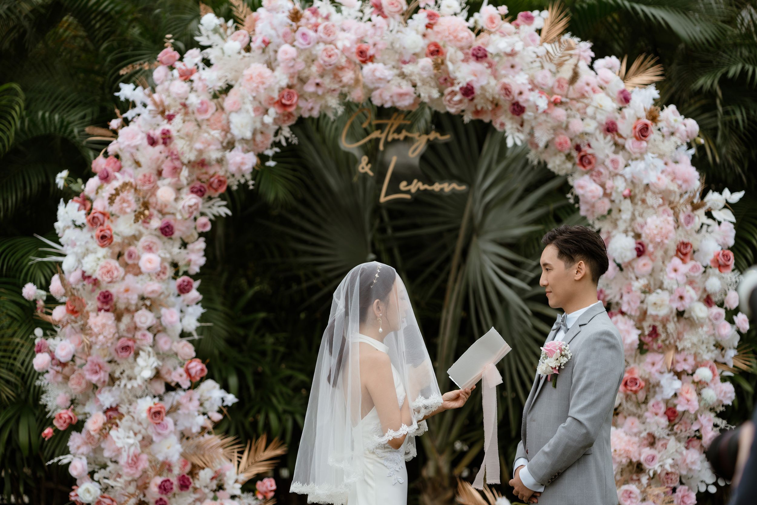 wedding engagement photography
hong kong, bride photo, romantic moment
pre wedding photo
wedding day photo
wedding photo
love story