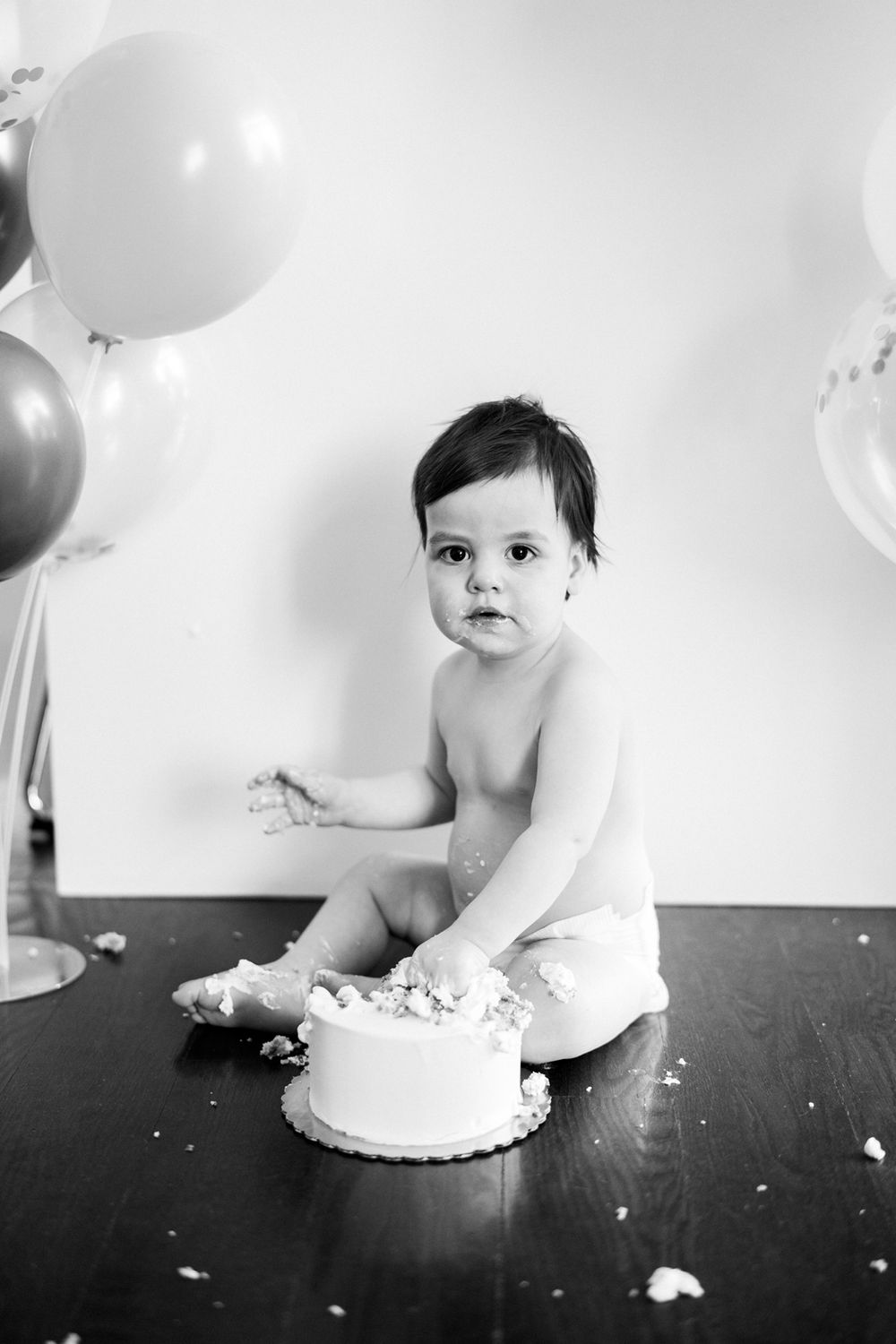 One year old boy cake smash session.