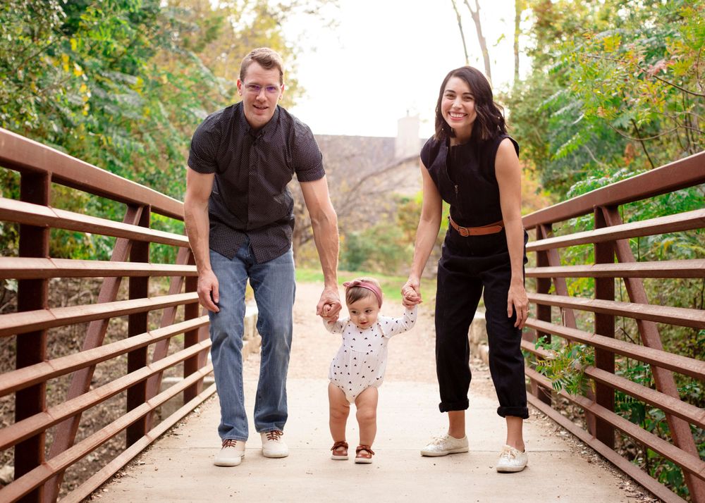 Family photos on a bridge cedar park Texas