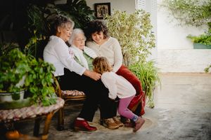 Bisabuela, abuela, madre e hija