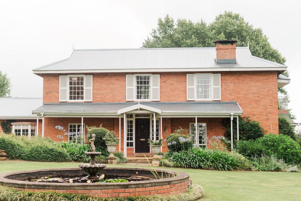 Romantic Midlands wedding photographer