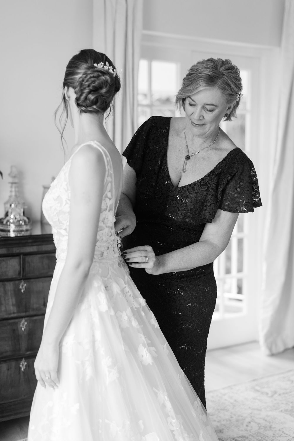 Romantic Midlands wedding photographer