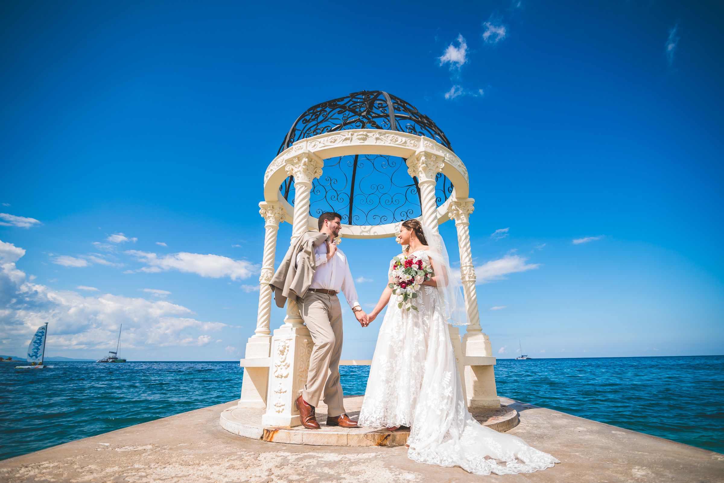 Couple against the Caribbean Sea, Sandals Montego Bay, Jamaica, Sapple's Photography, Wedding Portrait