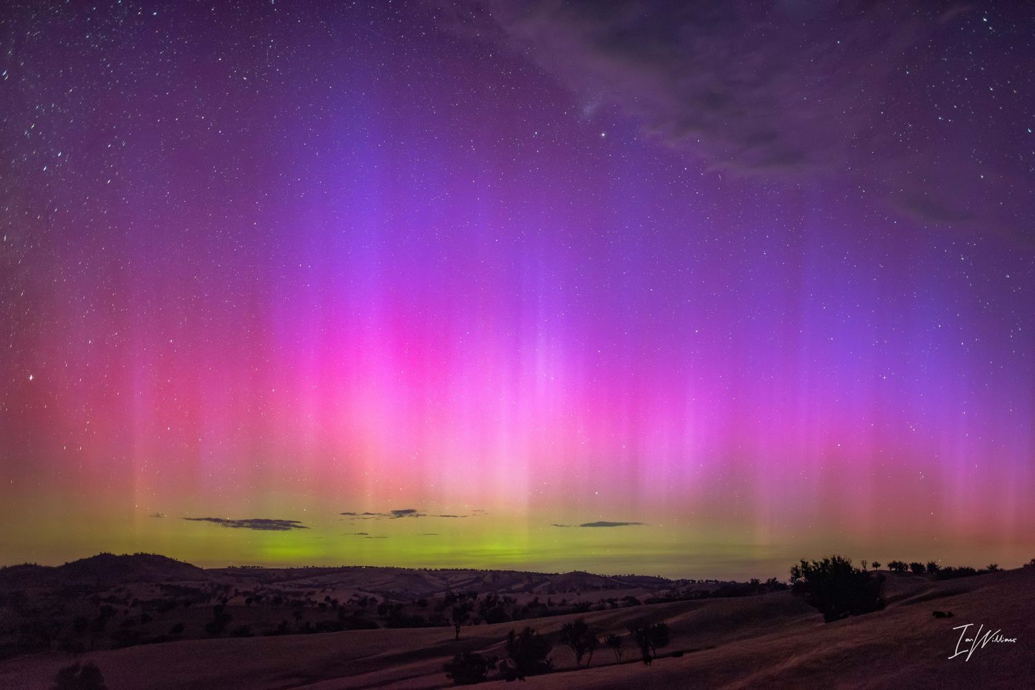 Aurora Australis, Jugiong